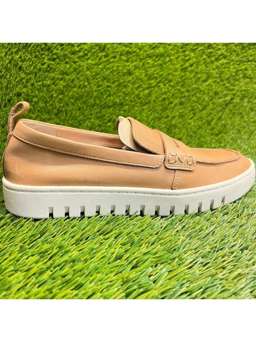 Vionic Uptown Womens Size 6.5 Brown White Casual Leather Slip On Loafer Shoes